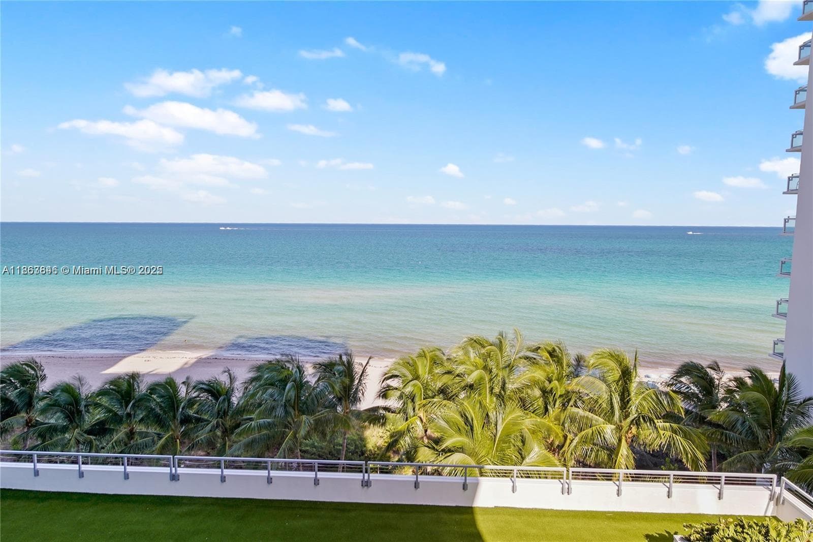 A11863846 — Miami Beach