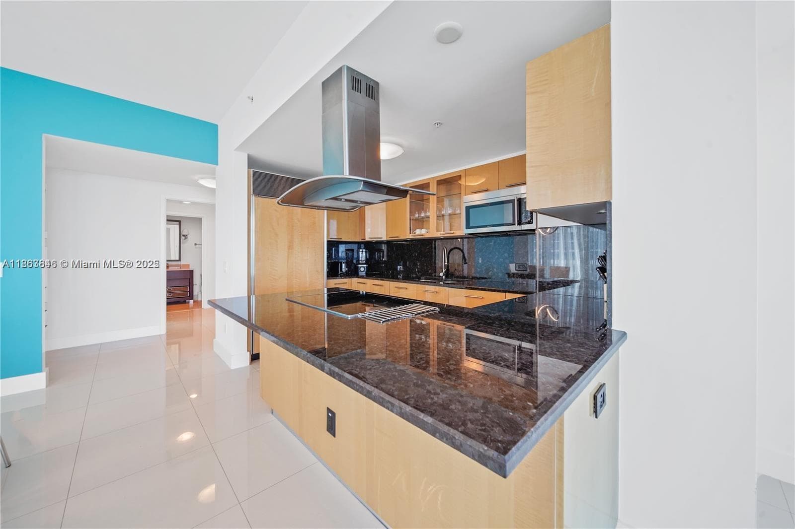 A11863846 — Miami Beach — 14