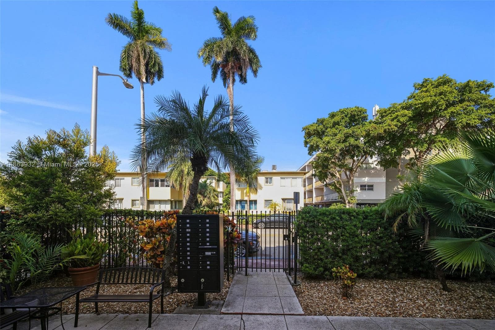 A11863932 — Miami Beach — 22