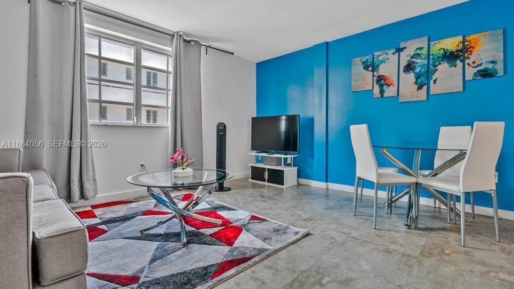 A11864056 — Miami Beach — 12