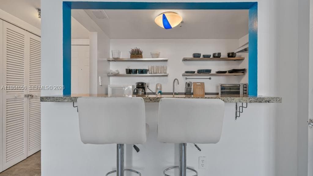 A11864056 — Miami Beach — 9