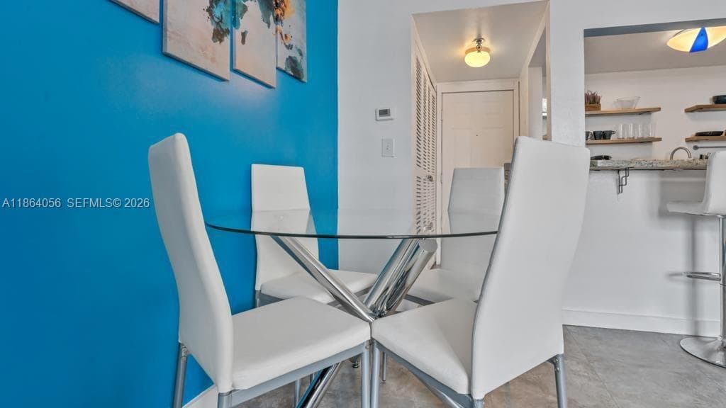 A11864056 — Miami Beach — 11