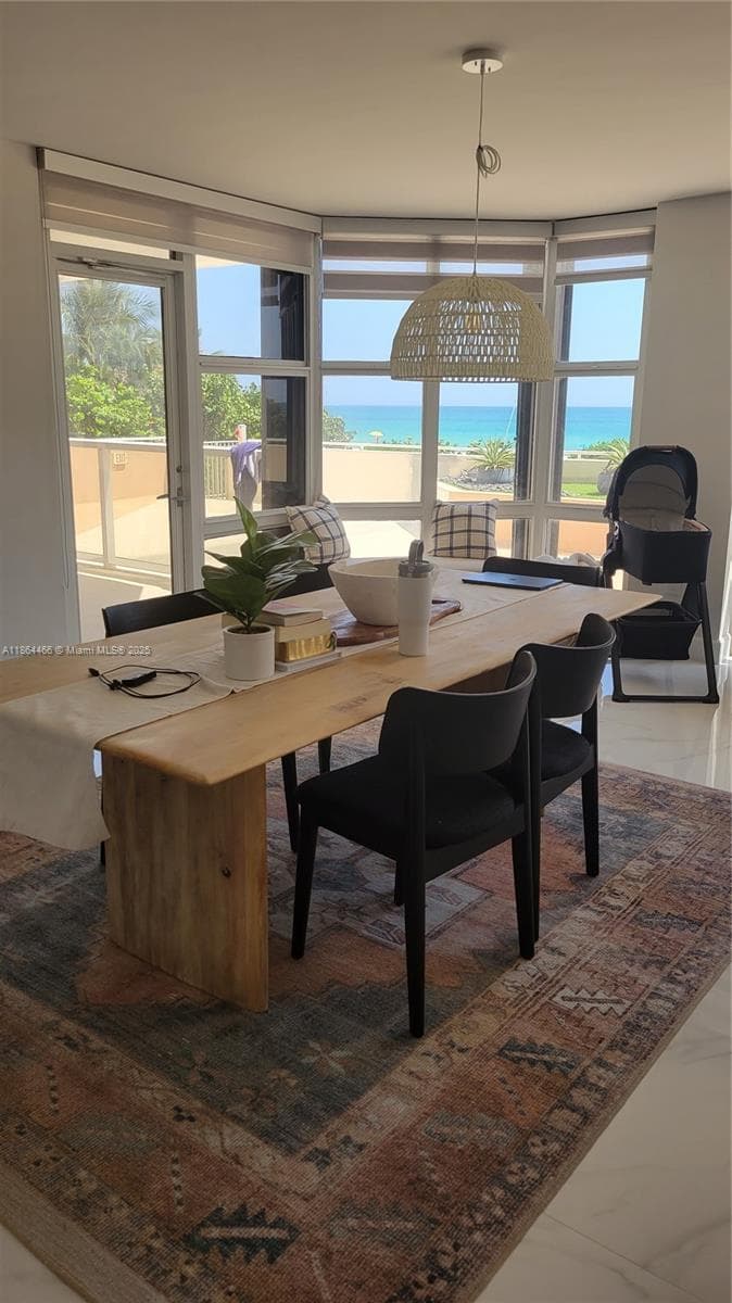 A11864466 — Miami Beach — 12