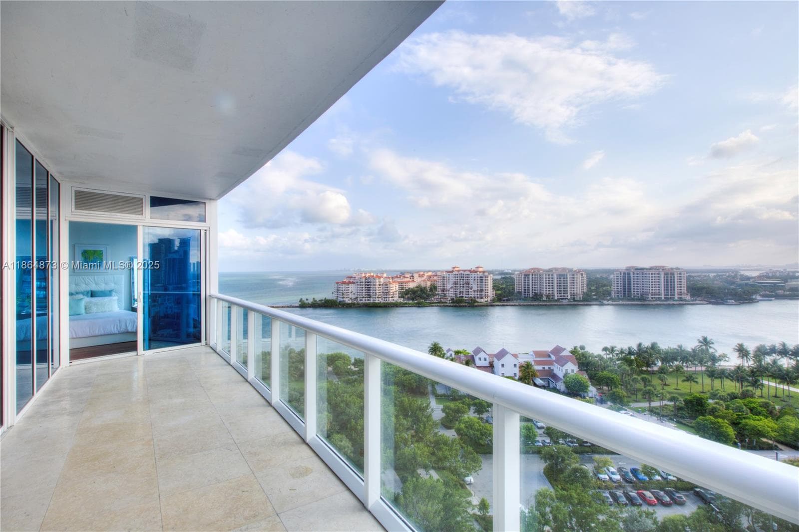 A11864873 — Miami Beach — 11