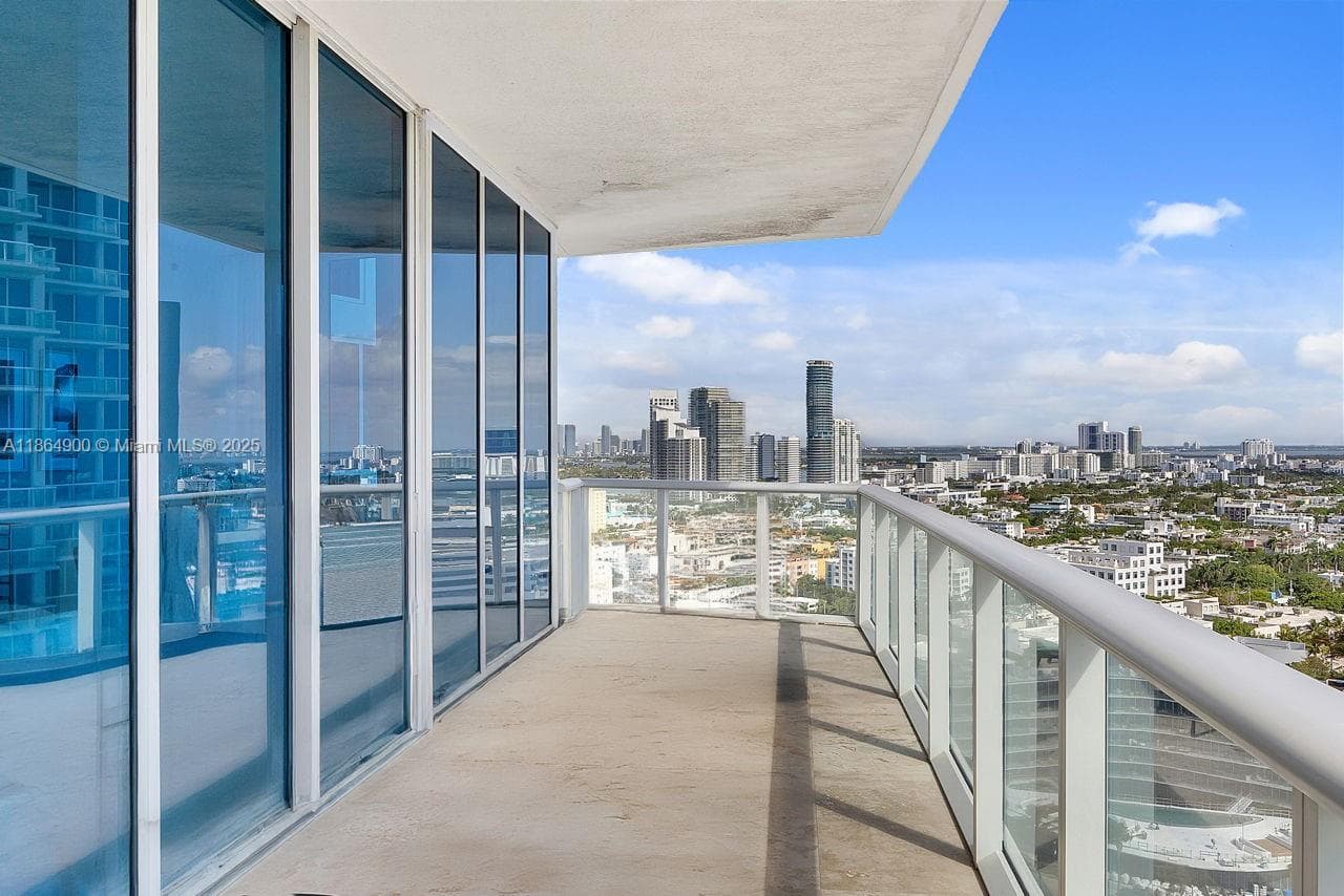 A11864900 — Miami Beach — 13
