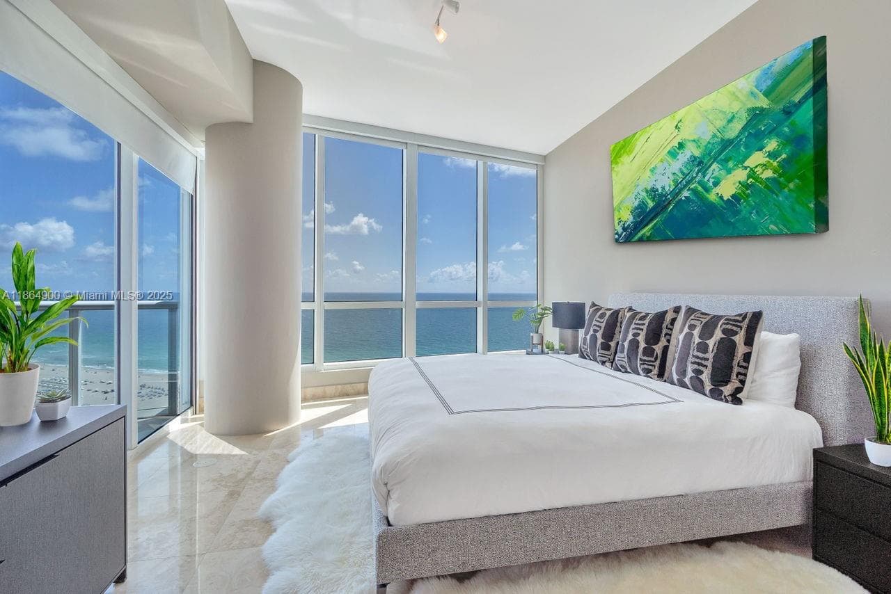 A11864900 — Miami Beach — 7