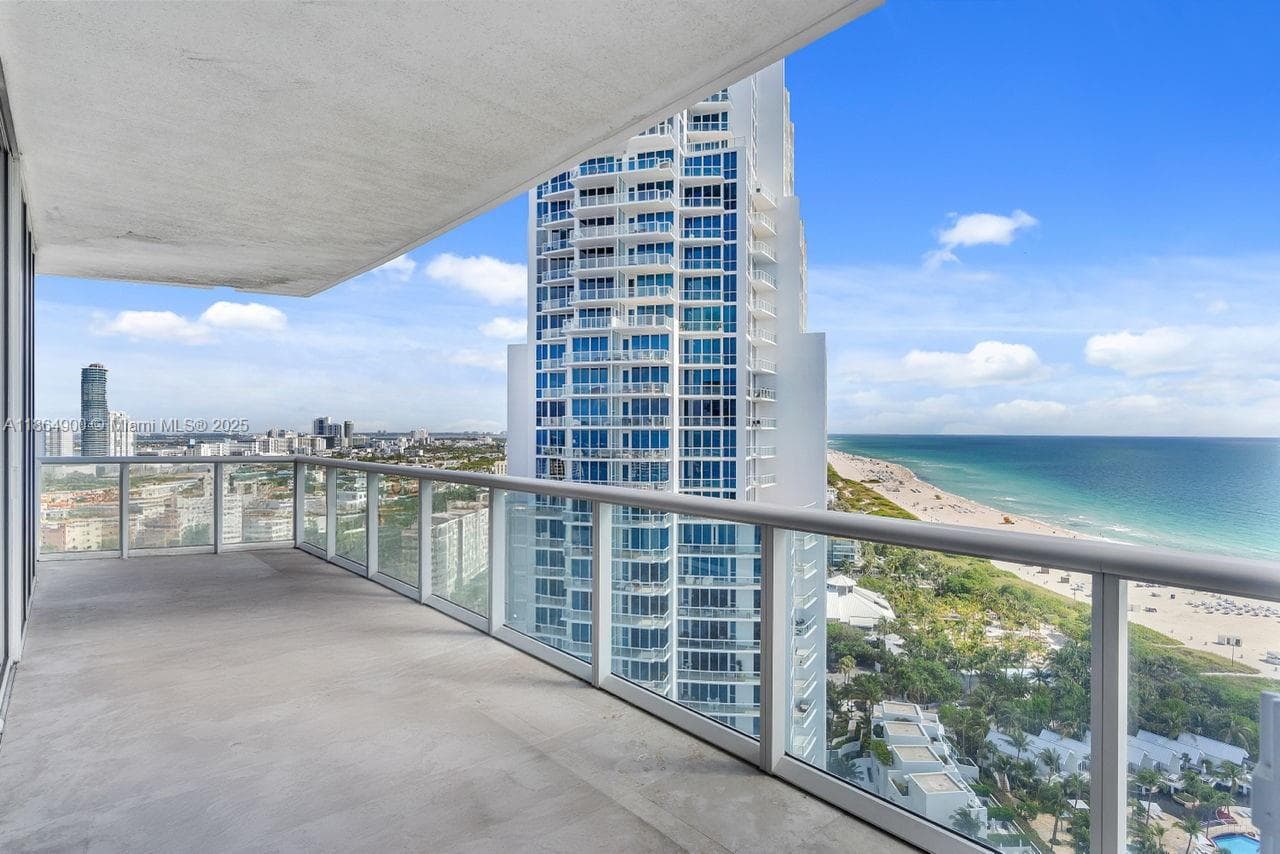 A11864900 — Miami Beach — 14
