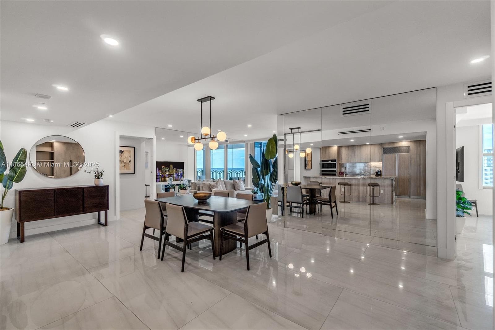 A11865493 — Miami Beach — 4