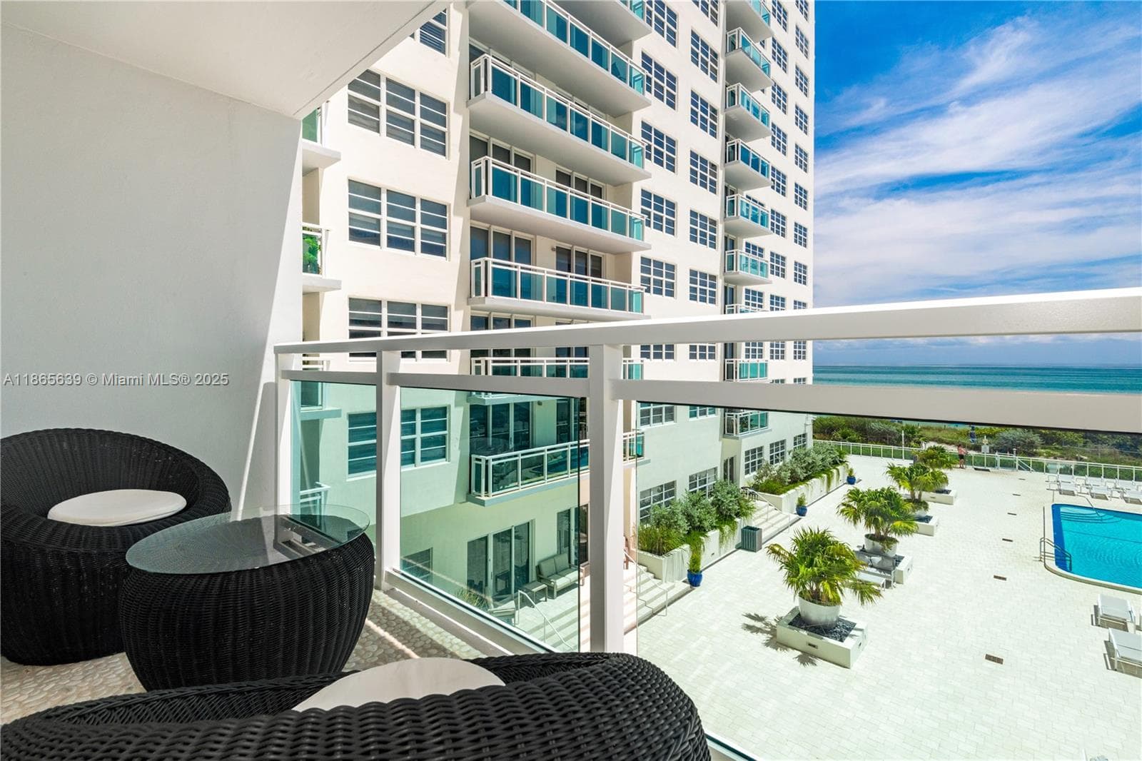A11865639 — Miami Beach — 6