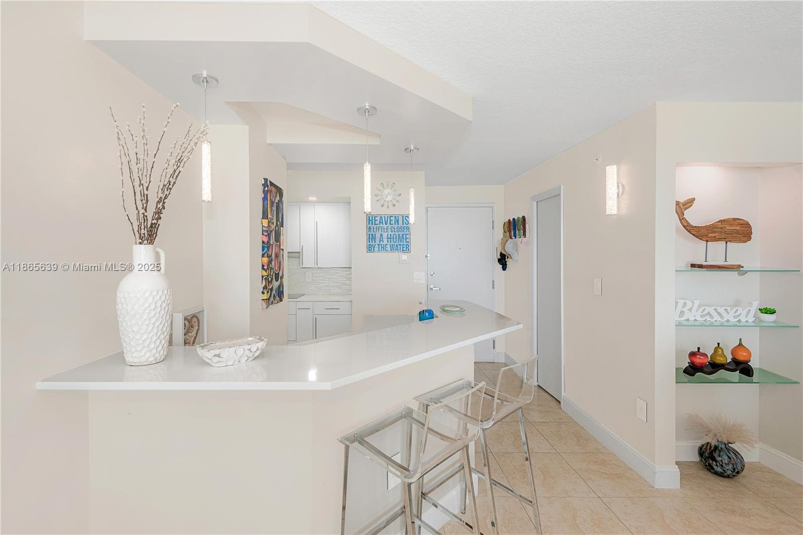 A11865639 — Miami Beach — 16