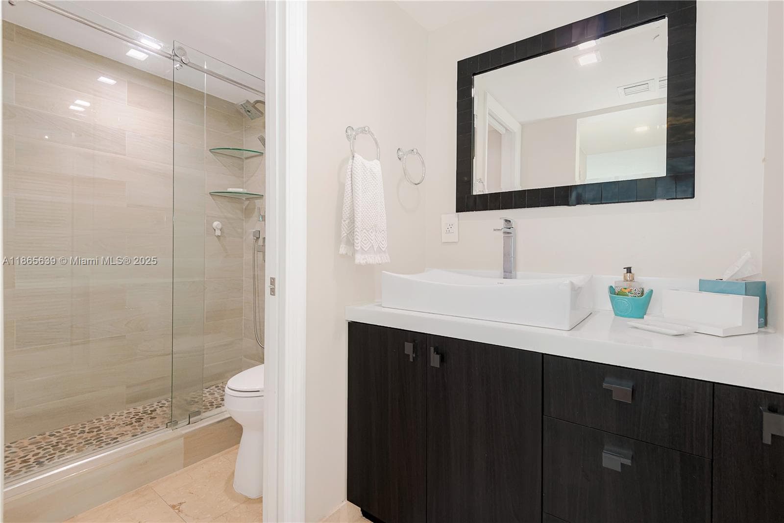 A11865639 — Miami Beach — 22