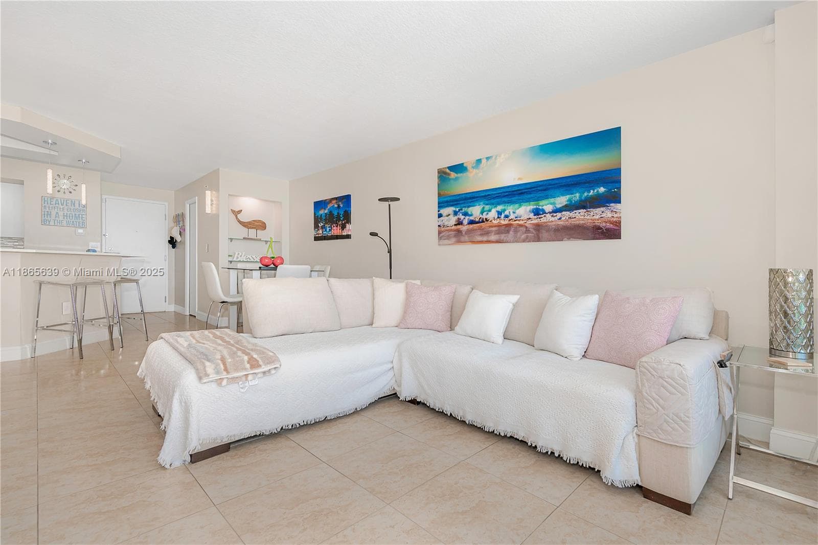 A11865639 — Miami Beach — 3