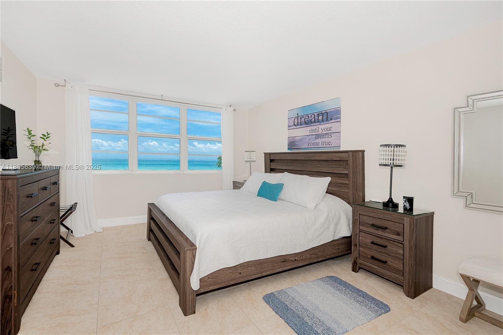 A11865639 — Miami Beach — 20