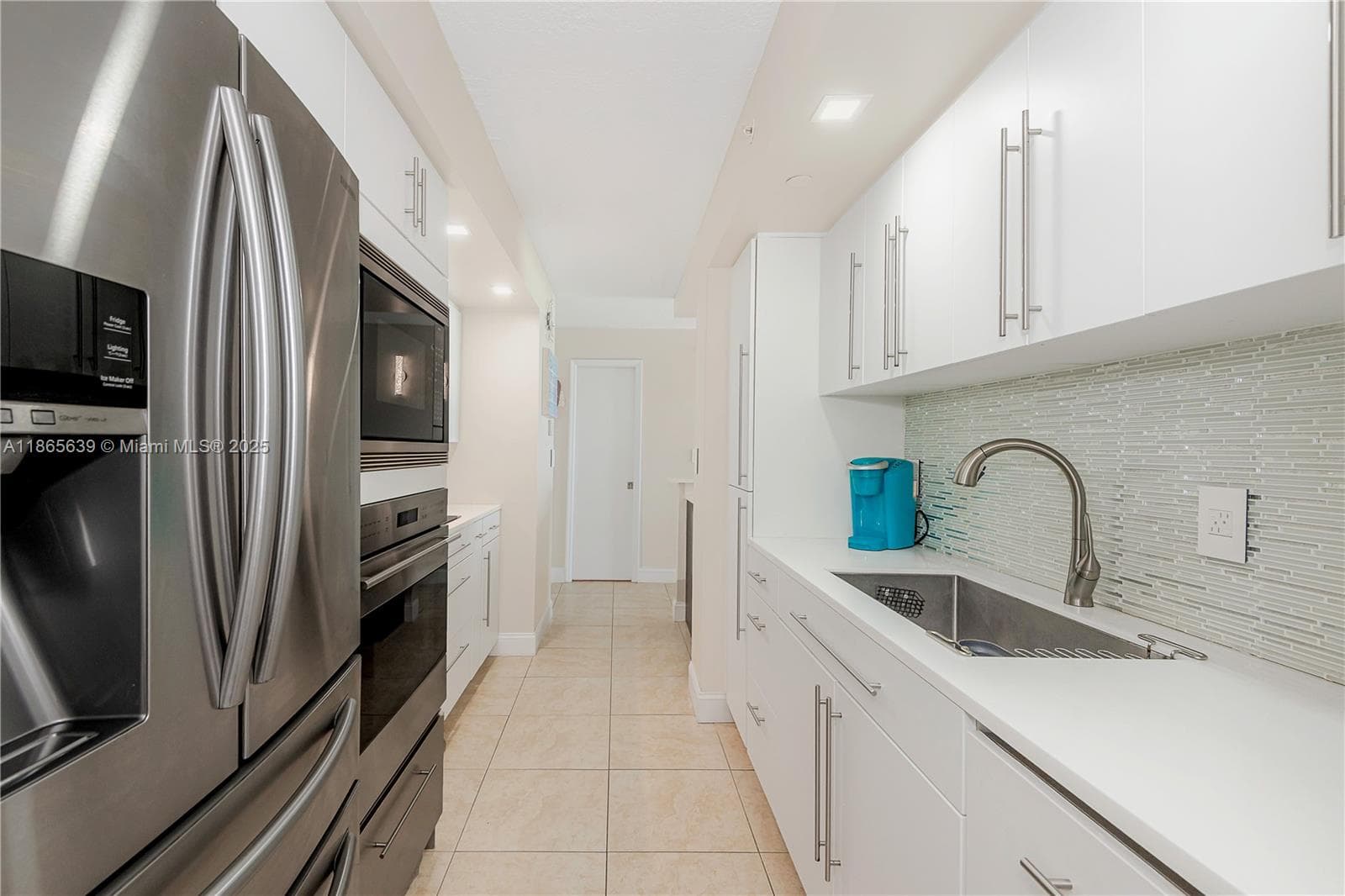 A11865639 — Miami Beach — 9