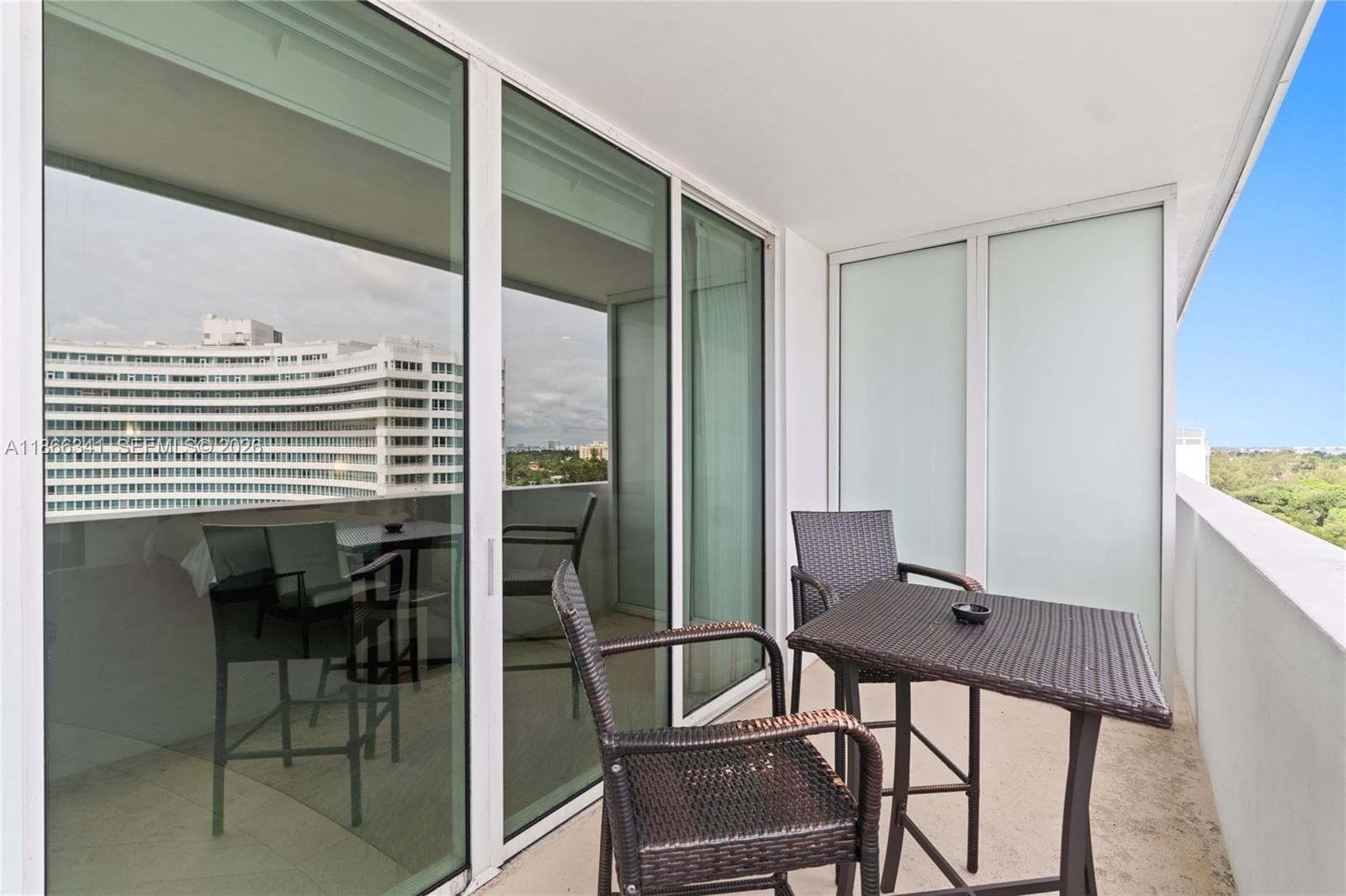 A11866341 — Miami Beach — 17