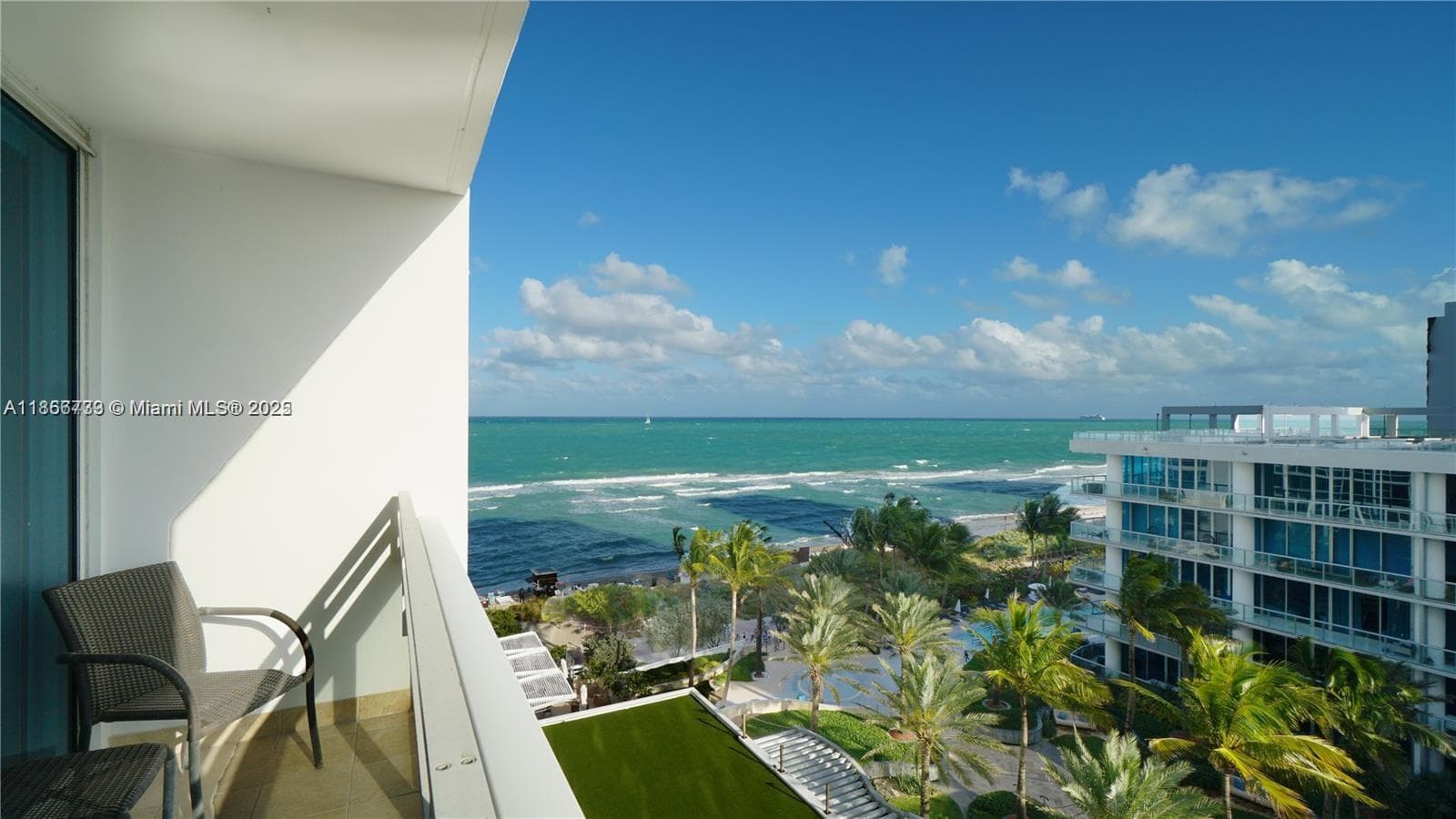 A11866733 — Miami Beach — 13