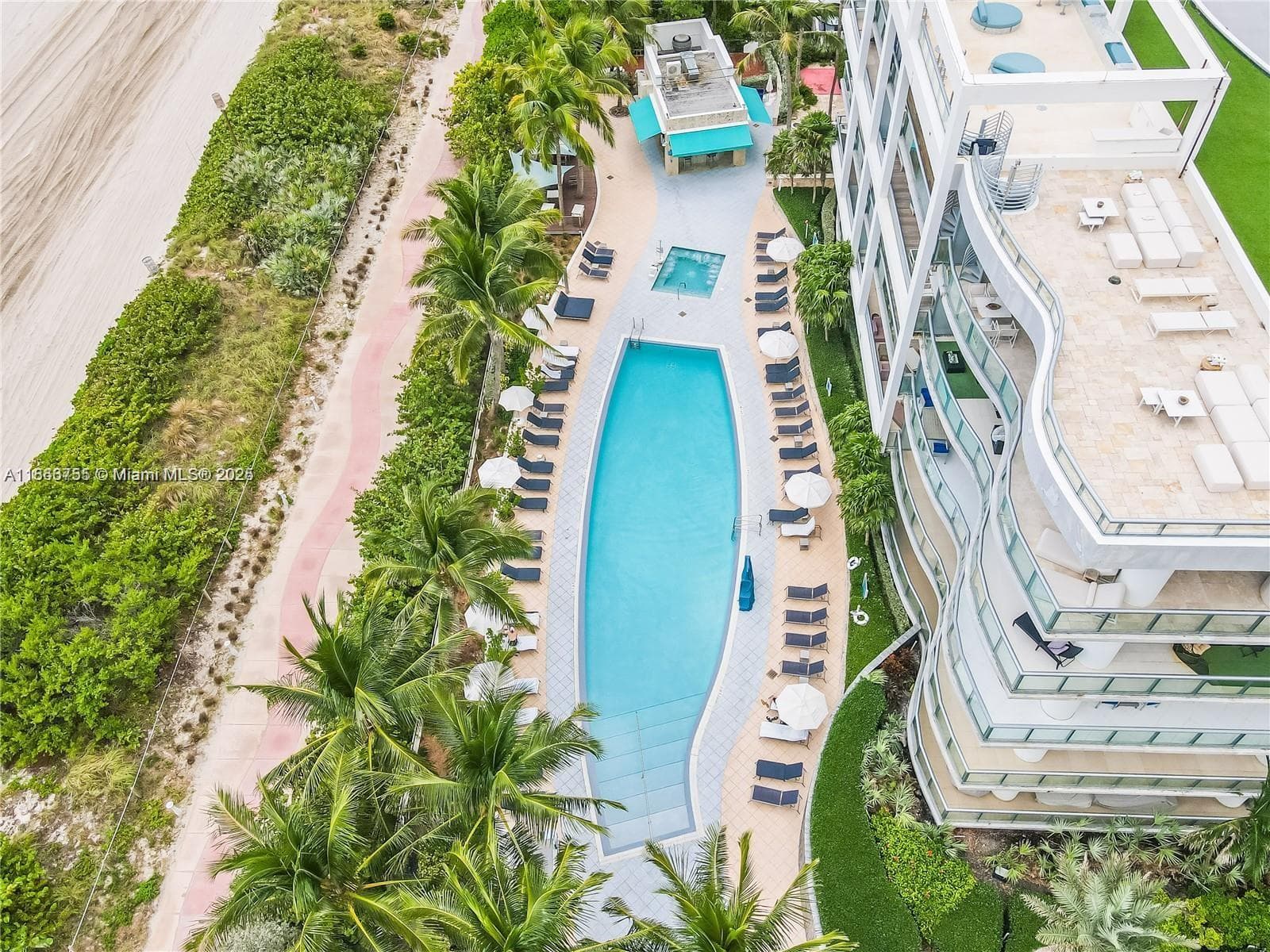 A11866755 — Miami Beach — 18