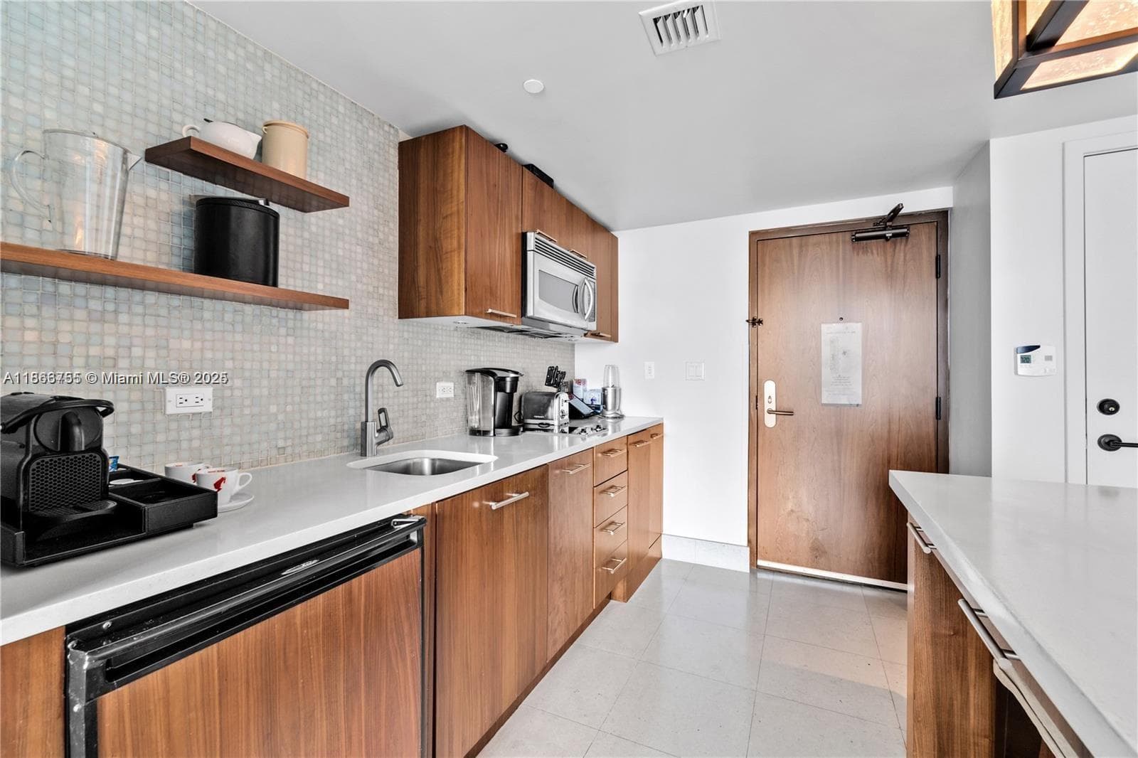 A11866755 — Miami Beach — 8