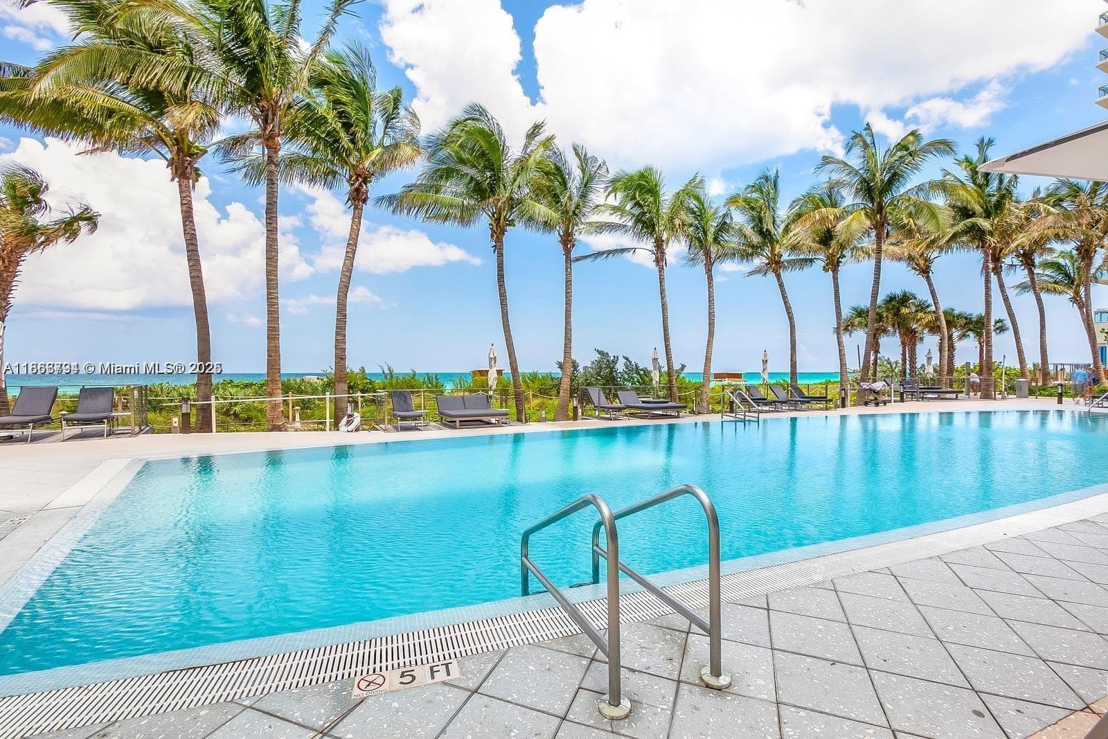 A11866794 — Miami Beach — 19