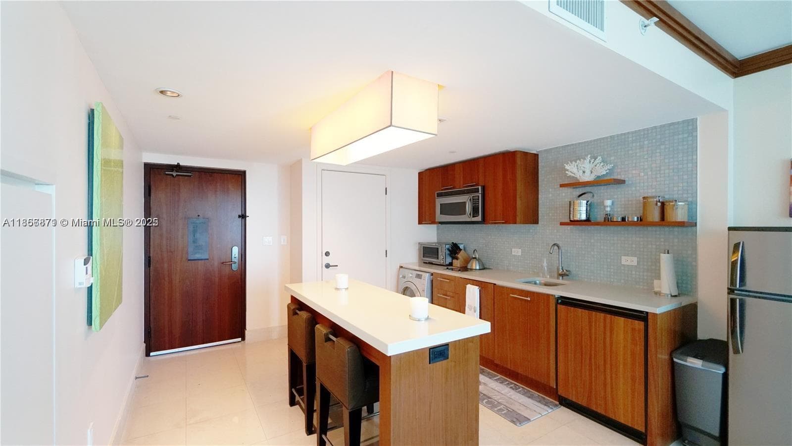 A11866871 — Miami Beach — 5