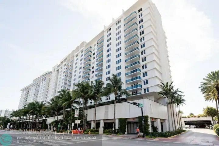 F10523760 — Miami Beach — 10