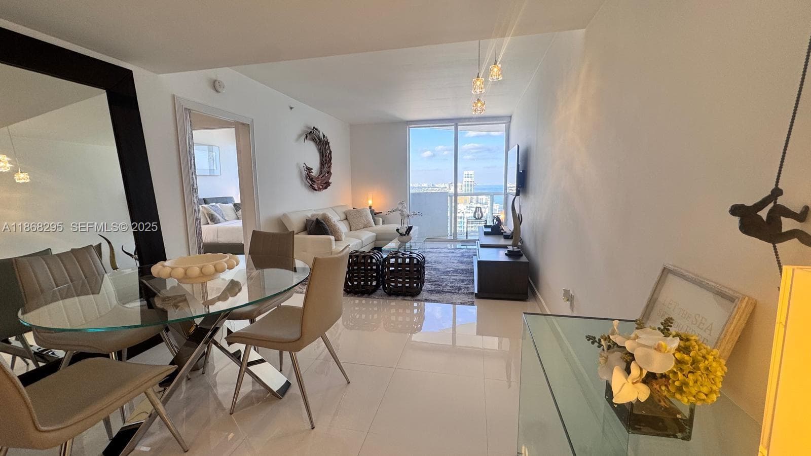A11868295 — Miami Beach — 6