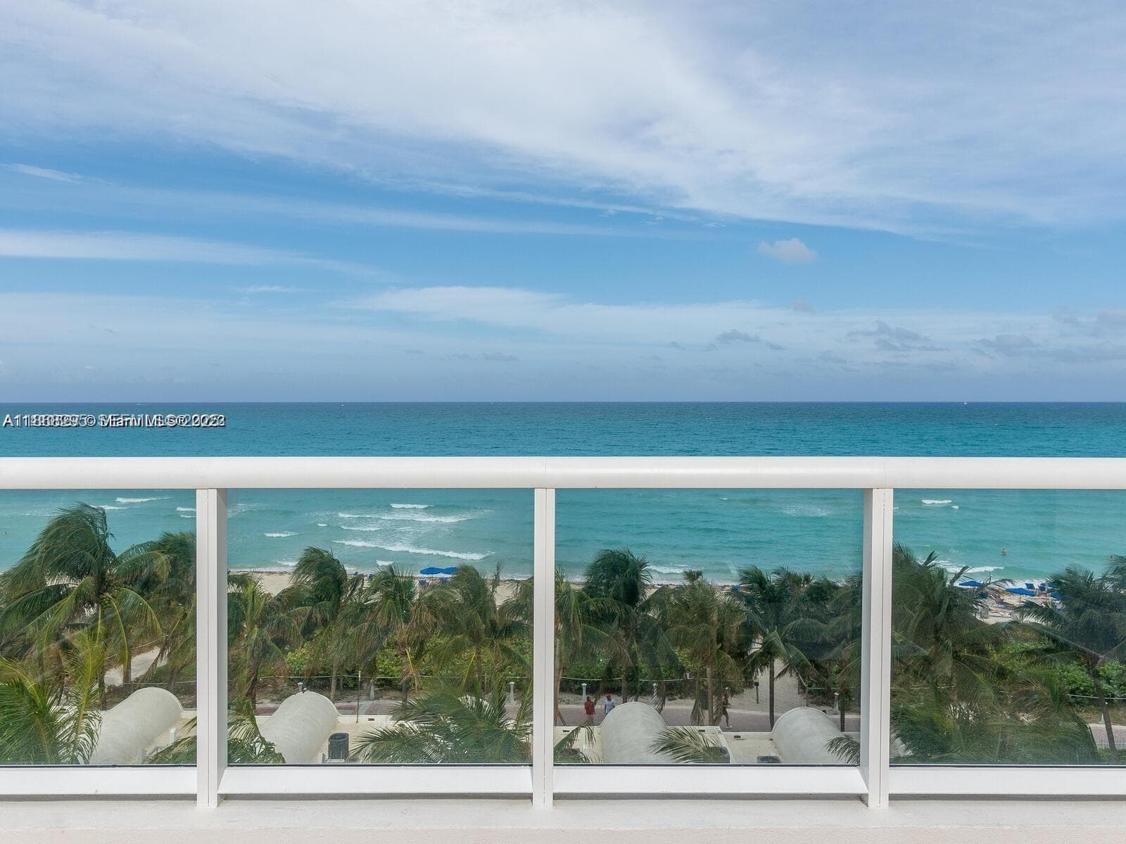 A11868295 — Miami Beach — 13