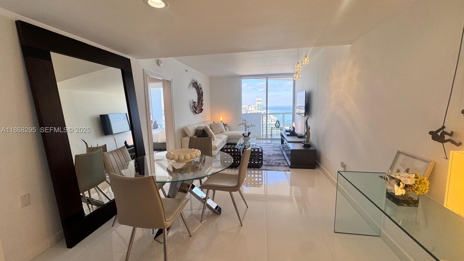 A11868295 — Miami Beach — 5