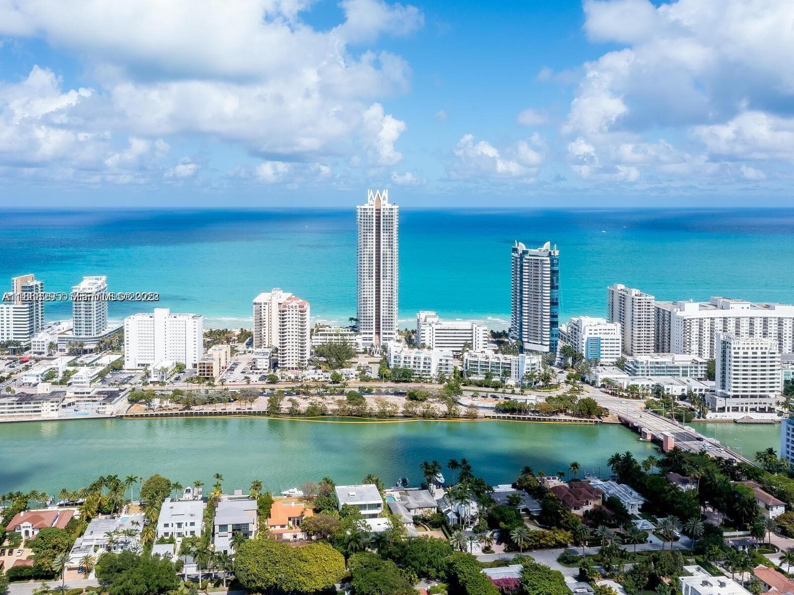 A11868295 — Miami Beach — 20