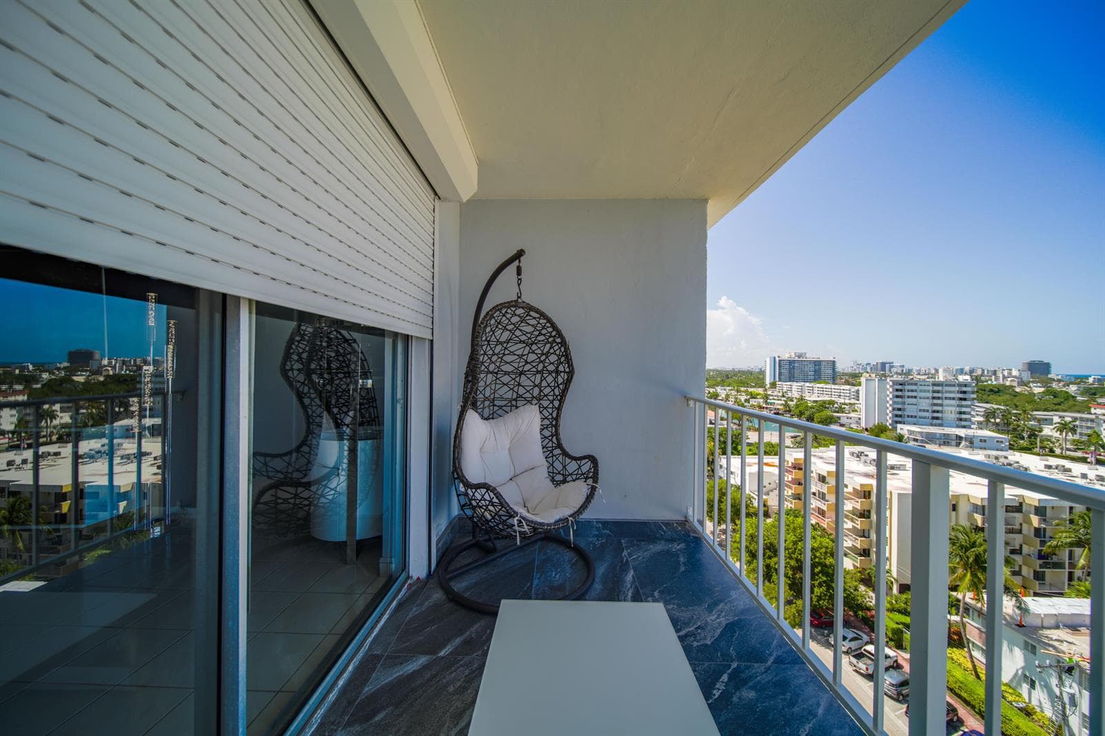 R11119469 — Miami Beach — 13
