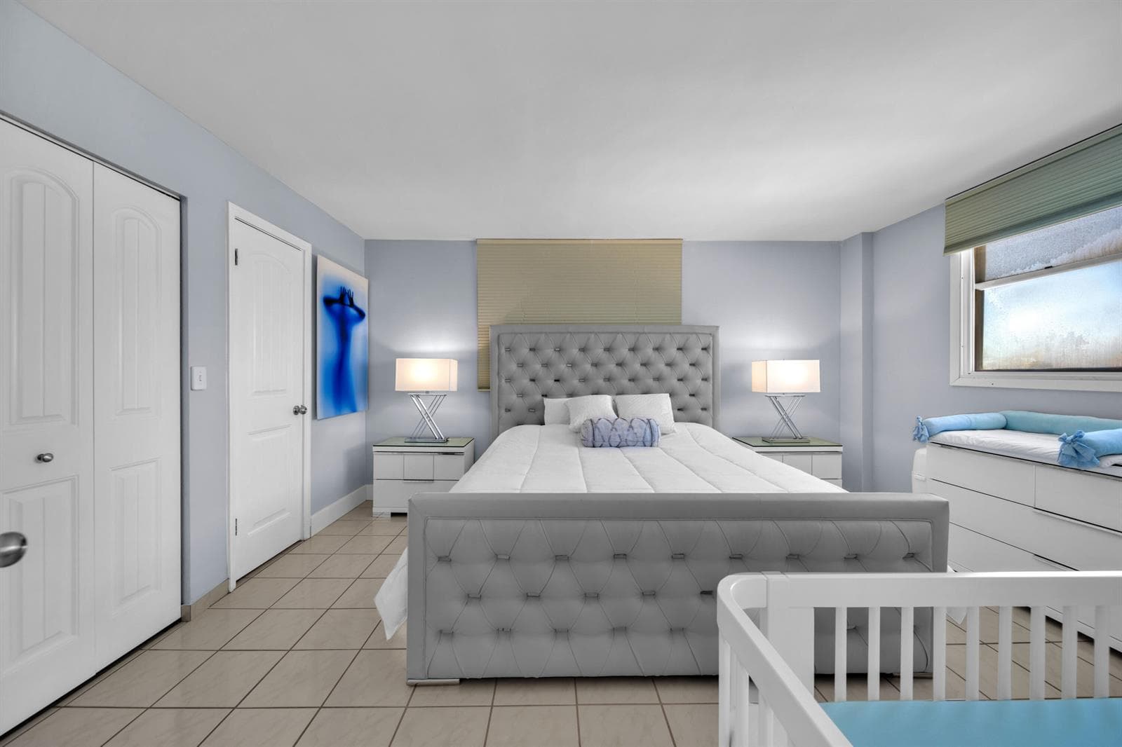 R11119469 — Miami Beach — 24