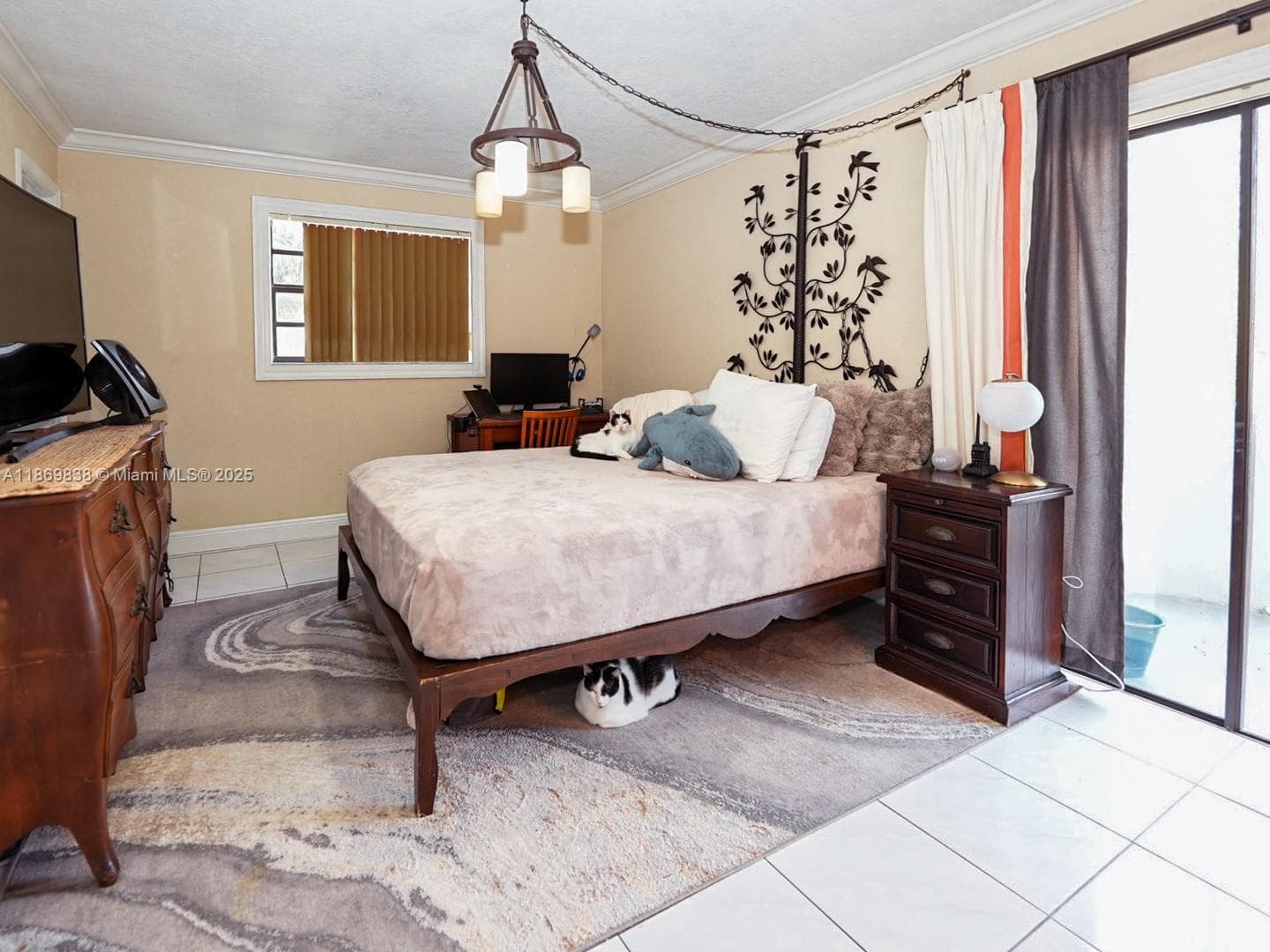 A11869838 — Miami Beach — 8
