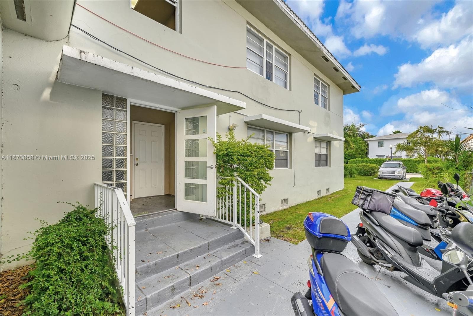 A11870858 — Miami Beach — 52