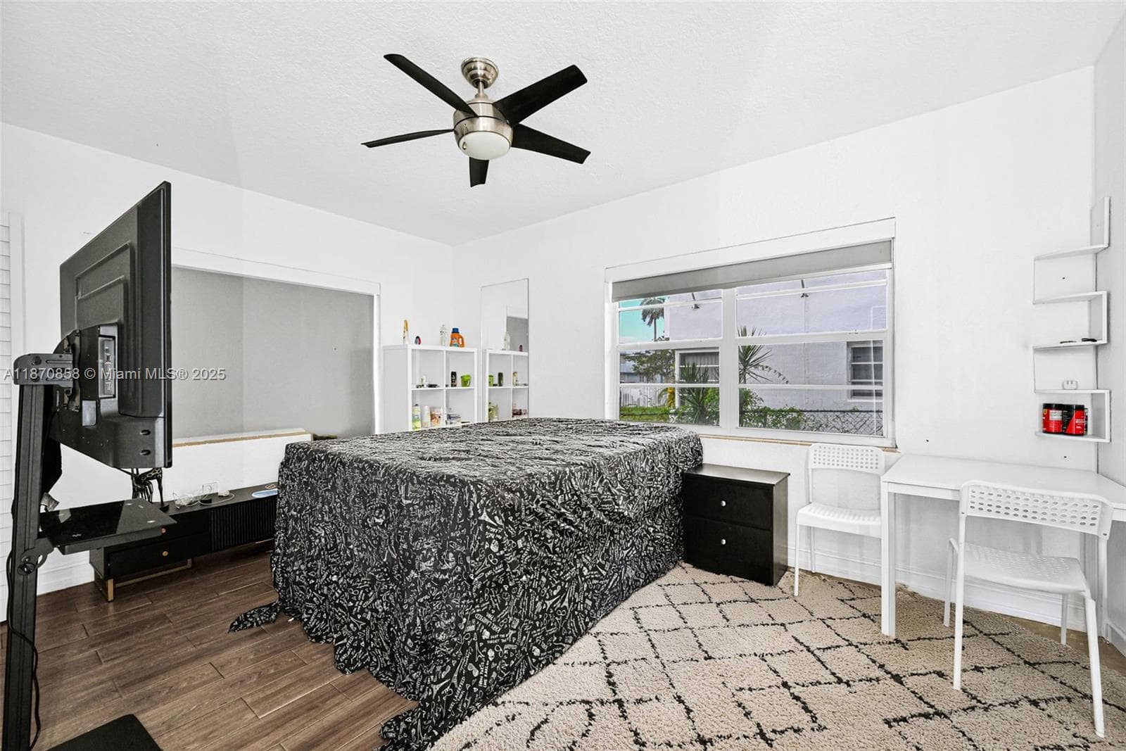 A11870858 — Miami Beach — 22