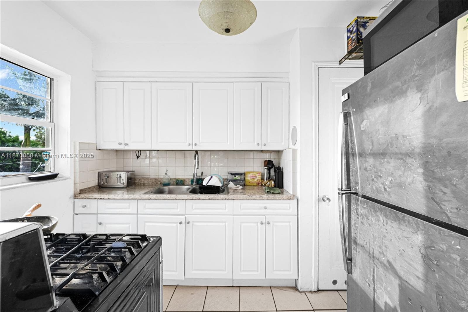 A11870858 — Miami Beach — 28