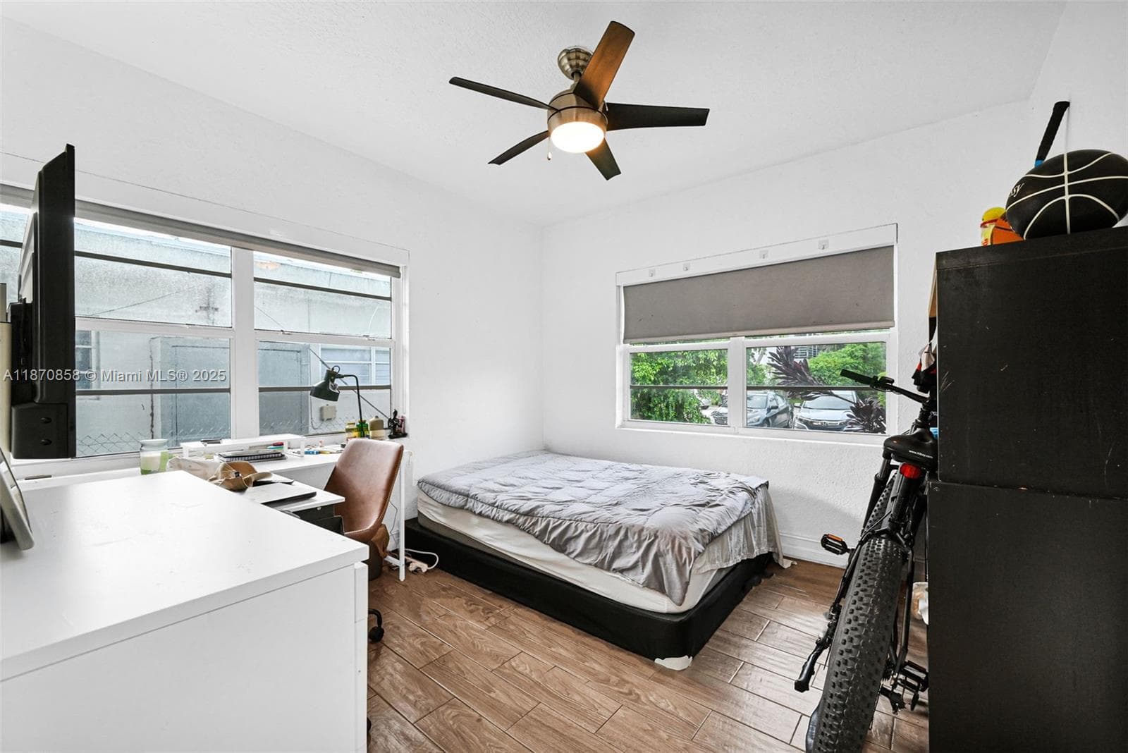 A11870858 — Miami Beach — 20