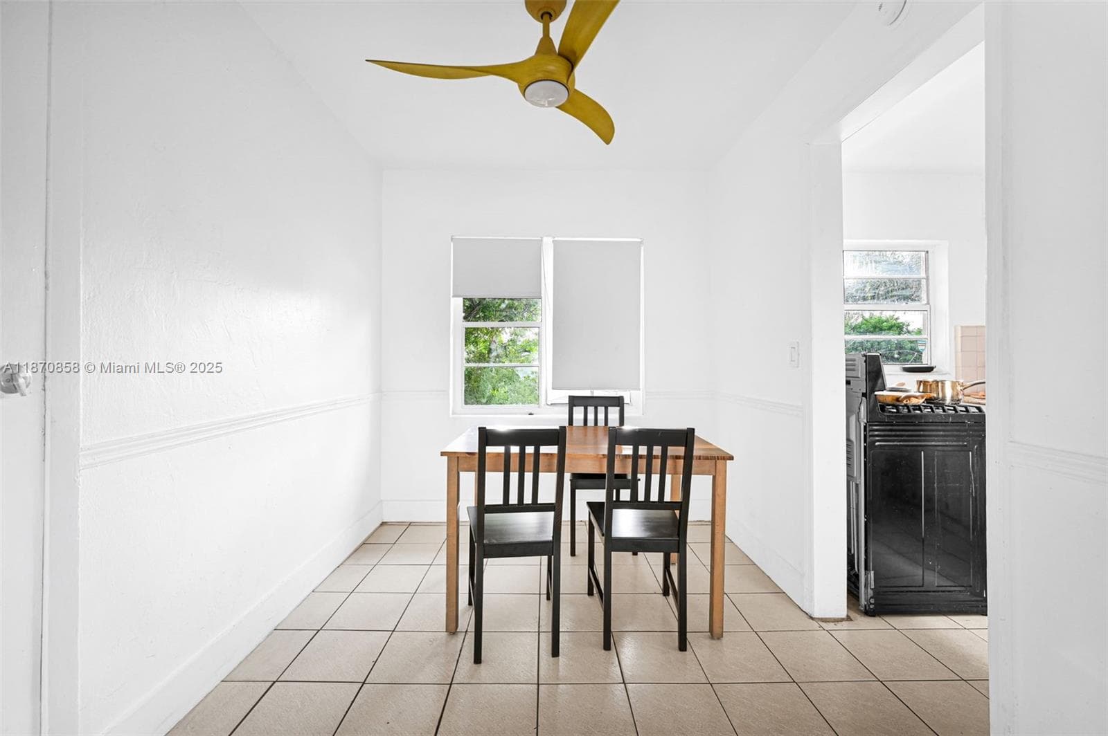 A11870858 — Miami Beach — 30