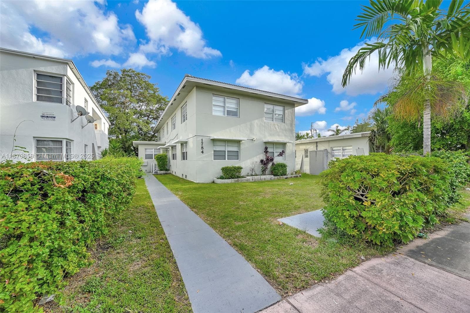 A11870858 — Miami Beach — 49