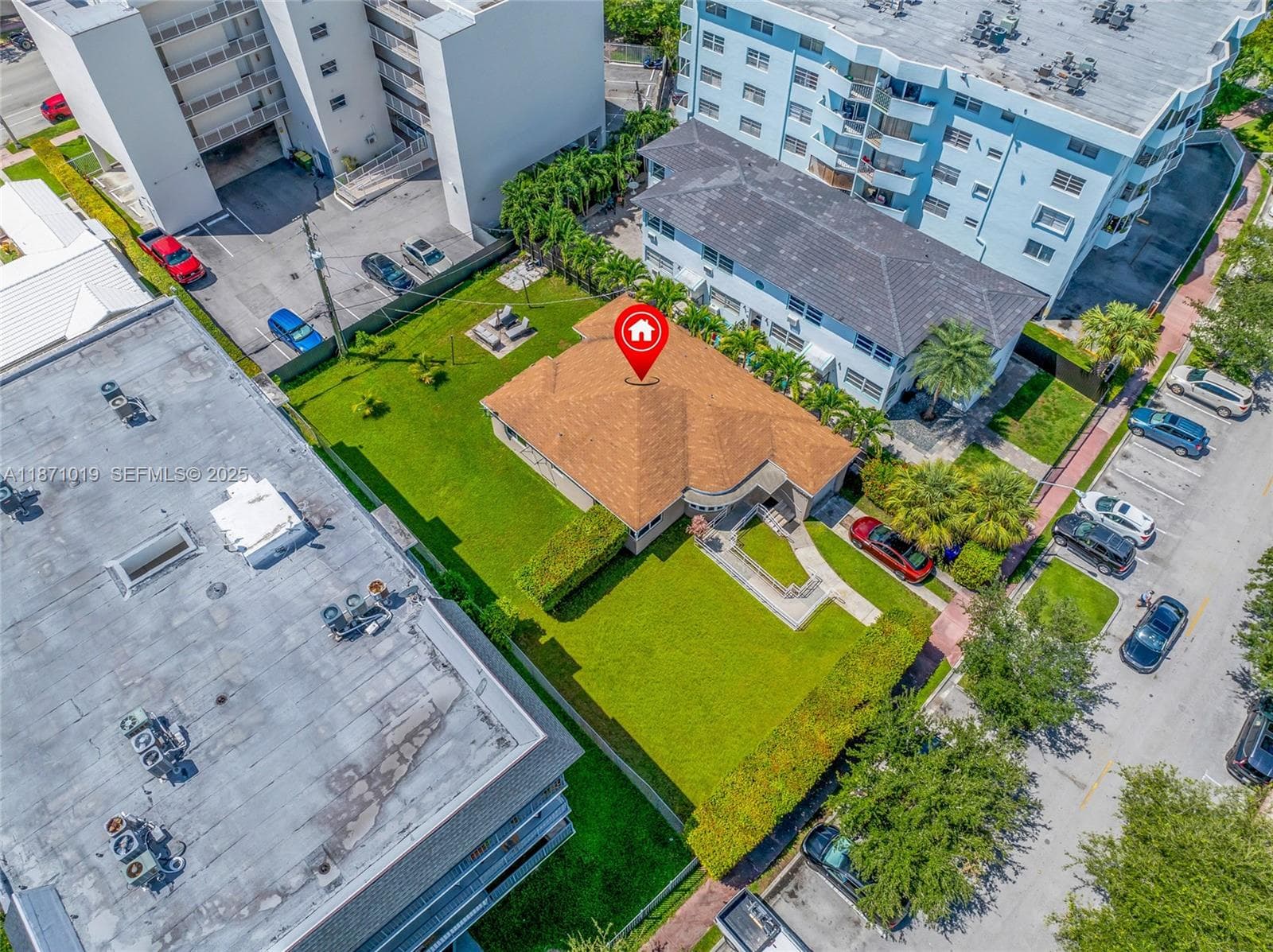 A11871019 — Miami Beach — 17