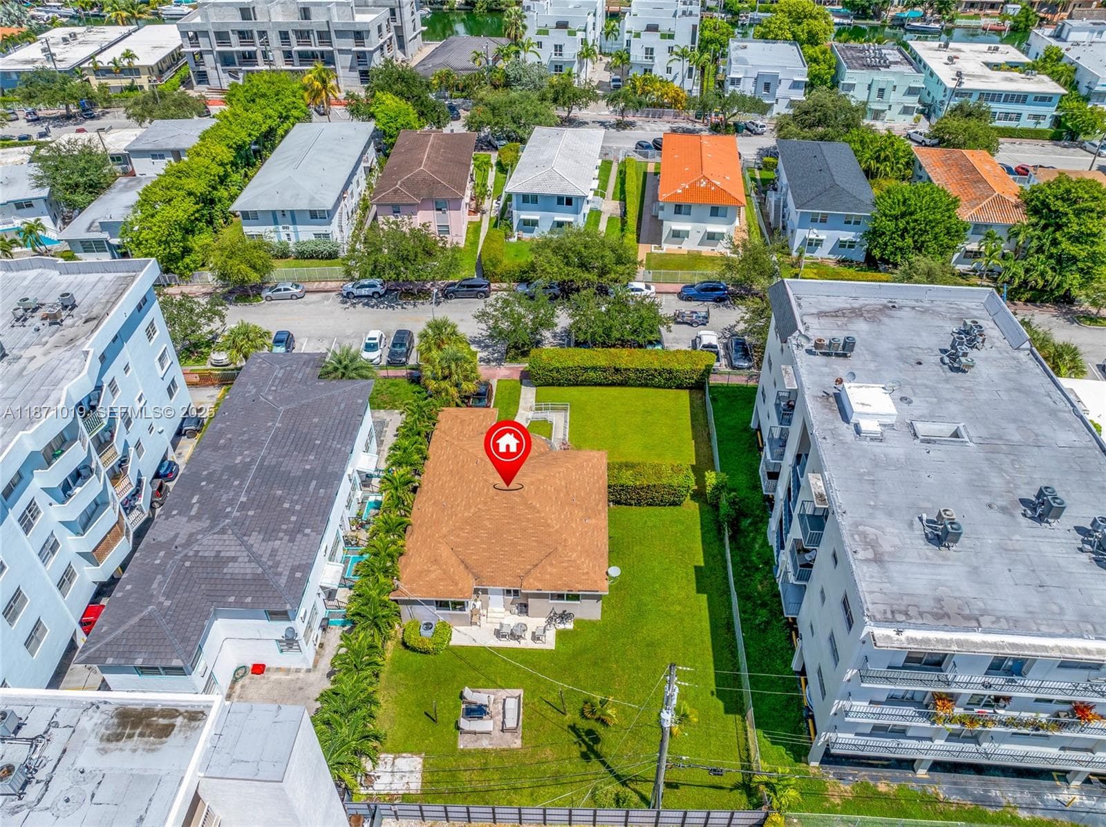 A11871019 — Miami Beach — 16