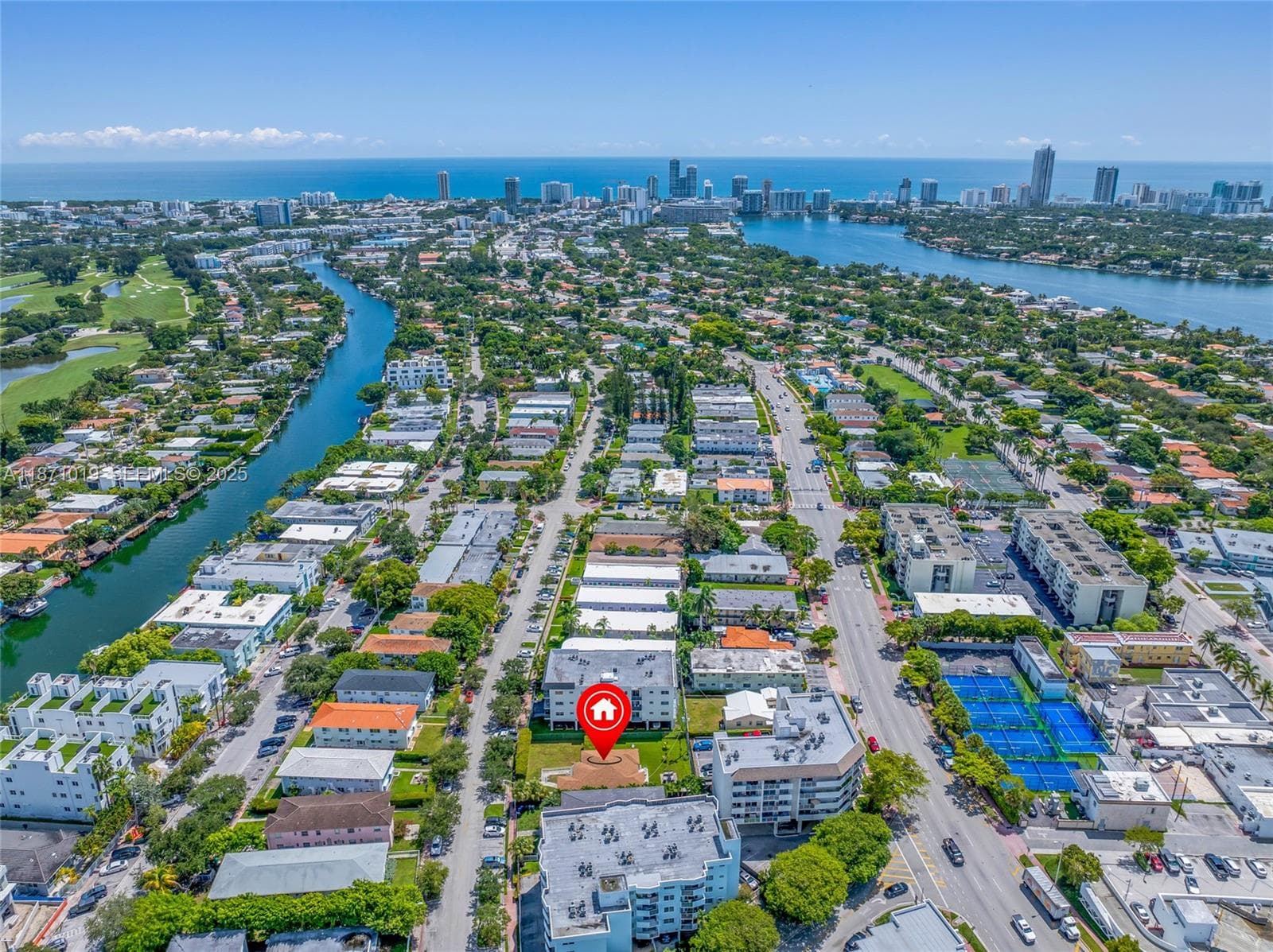 A11871019 — Miami Beach — 18
