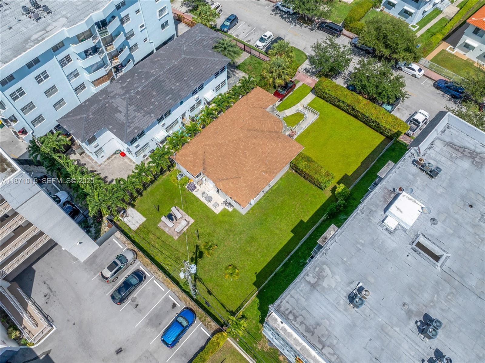 A11871019 — Miami Beach — 19