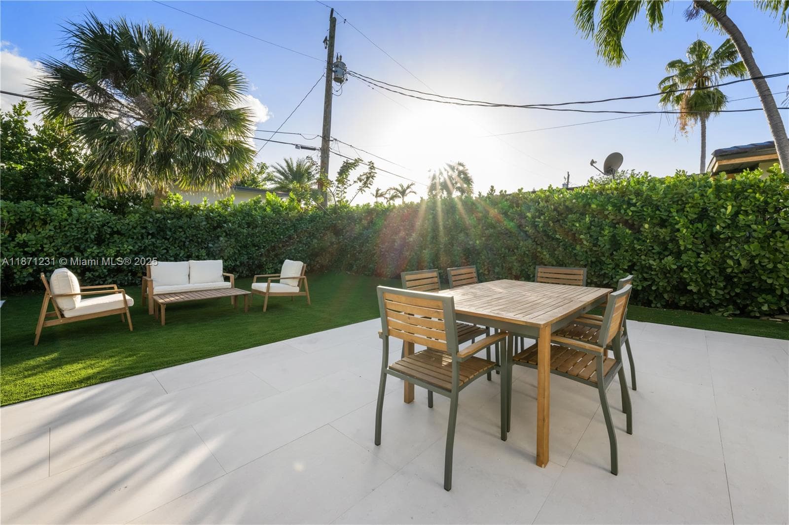 A11871231 — Miami Beach — 20