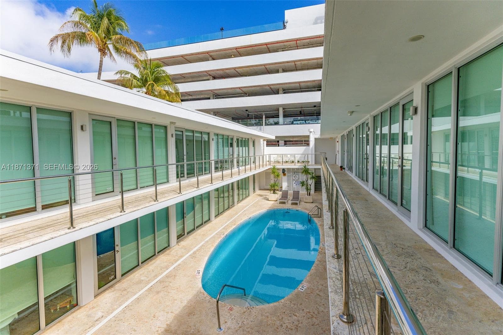 A11871371 — Miami Beach — 2