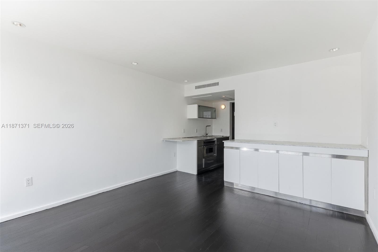 A11871371 — Miami Beach — 5