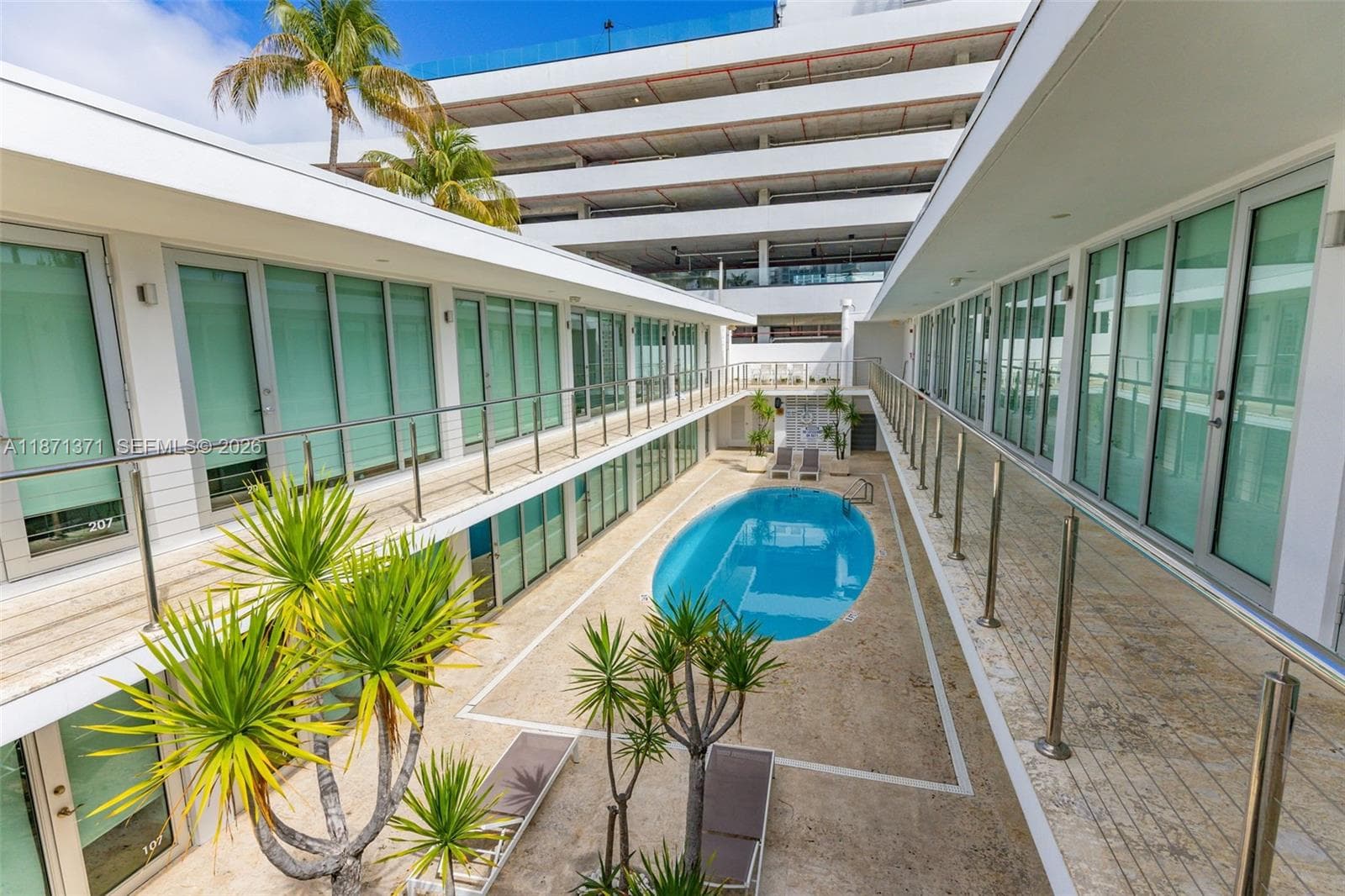 A11871371 — Miami Beach — 20