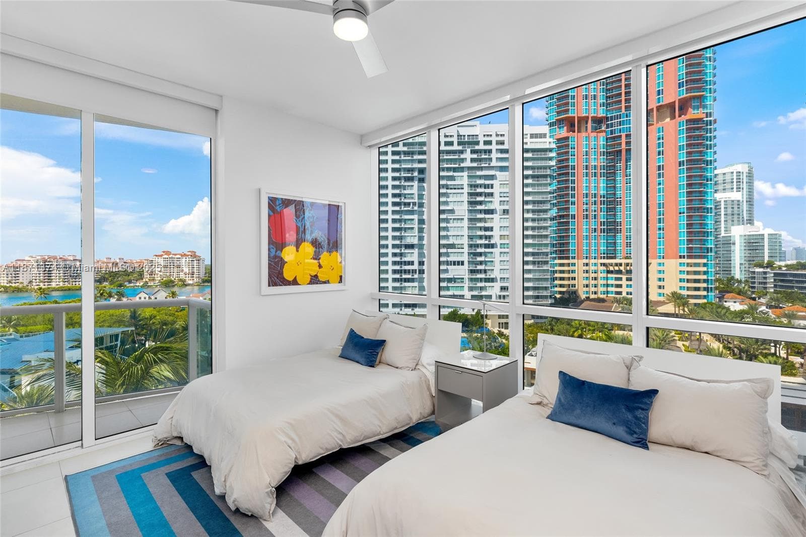 A11871374 — Miami Beach — 20