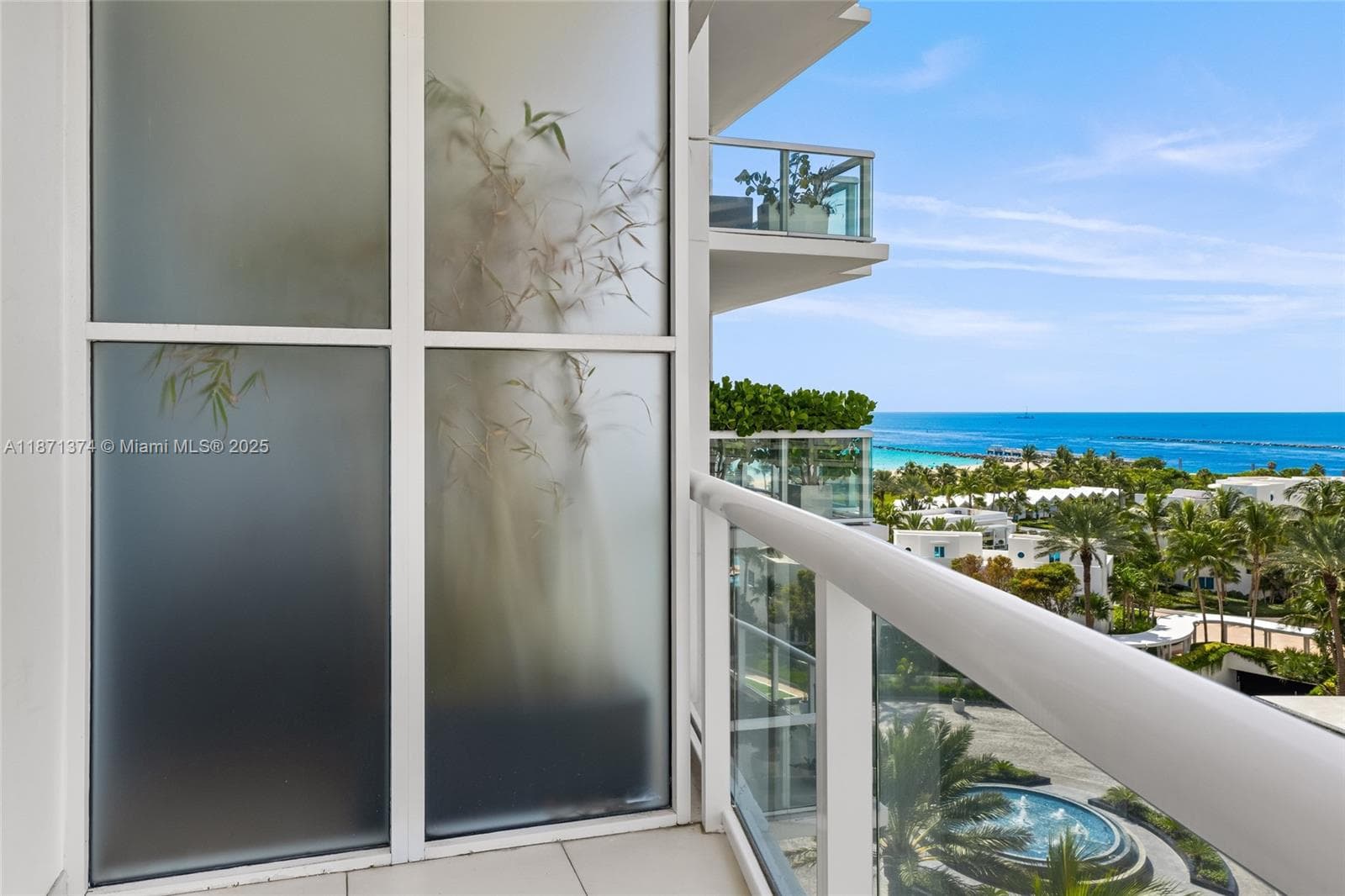 A11871374 — Miami Beach — 11
