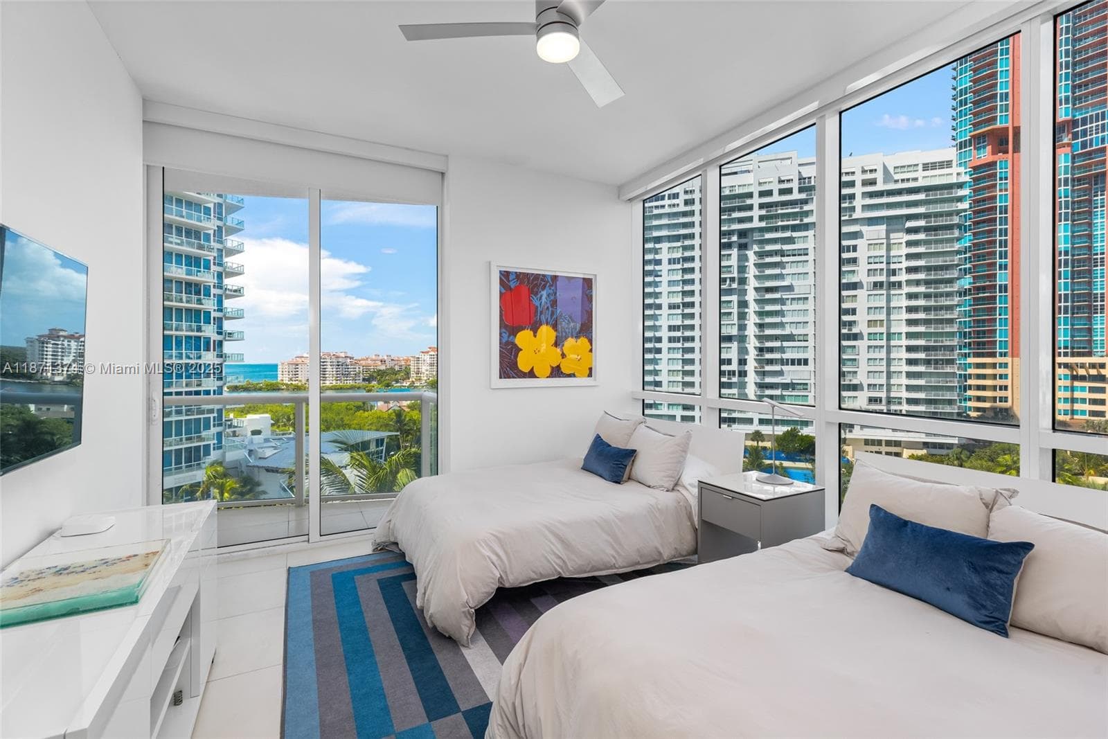 A11871374 — Miami Beach — 19