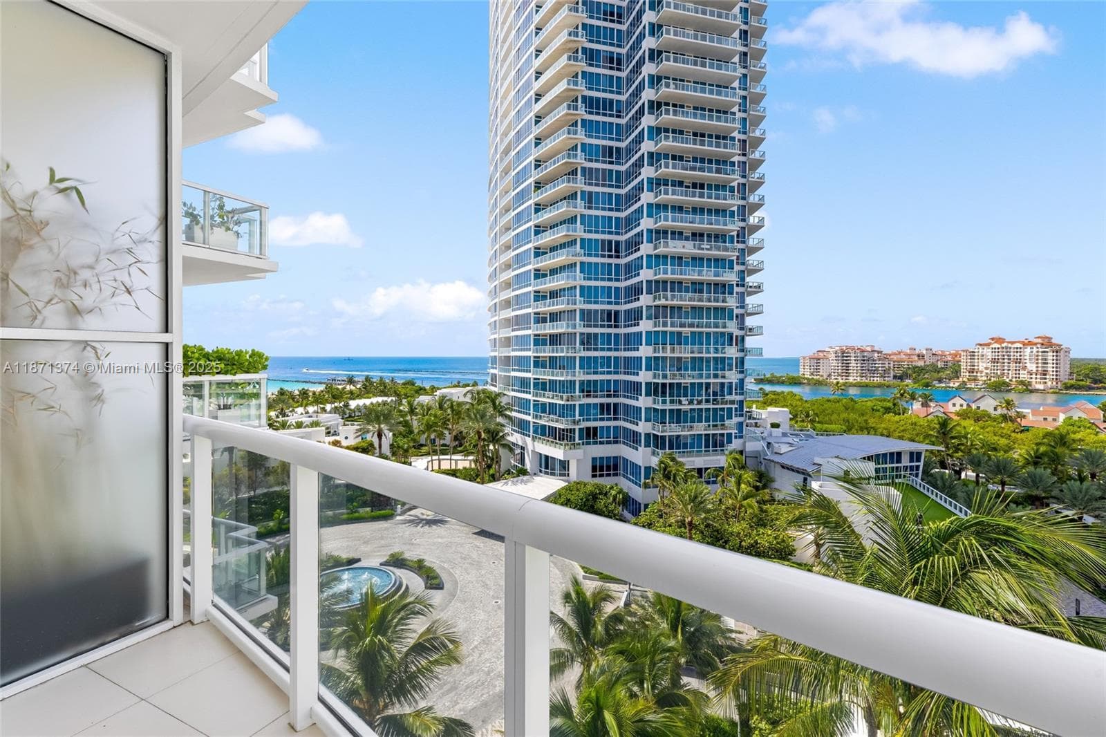 A11871374 — Miami Beach — 31